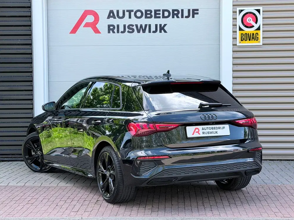 Audi A3 40 TFSI quattro S-Line Camera uit 2022, foto 3