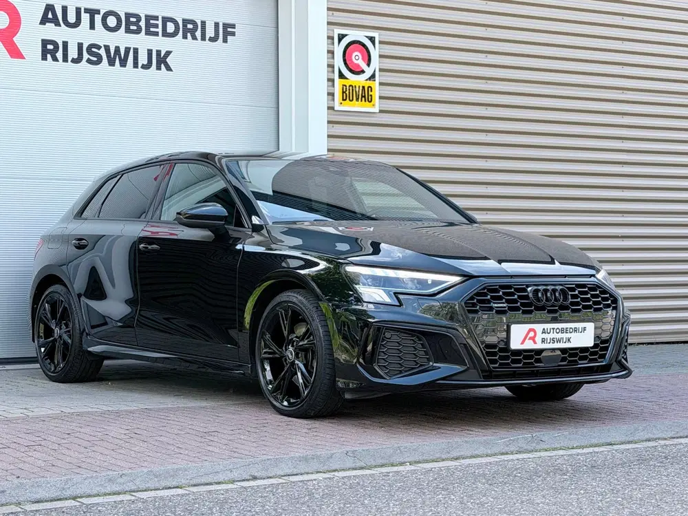 Audi A3 40 TFSI quattro S-Line Camera uit 2022, foto 8