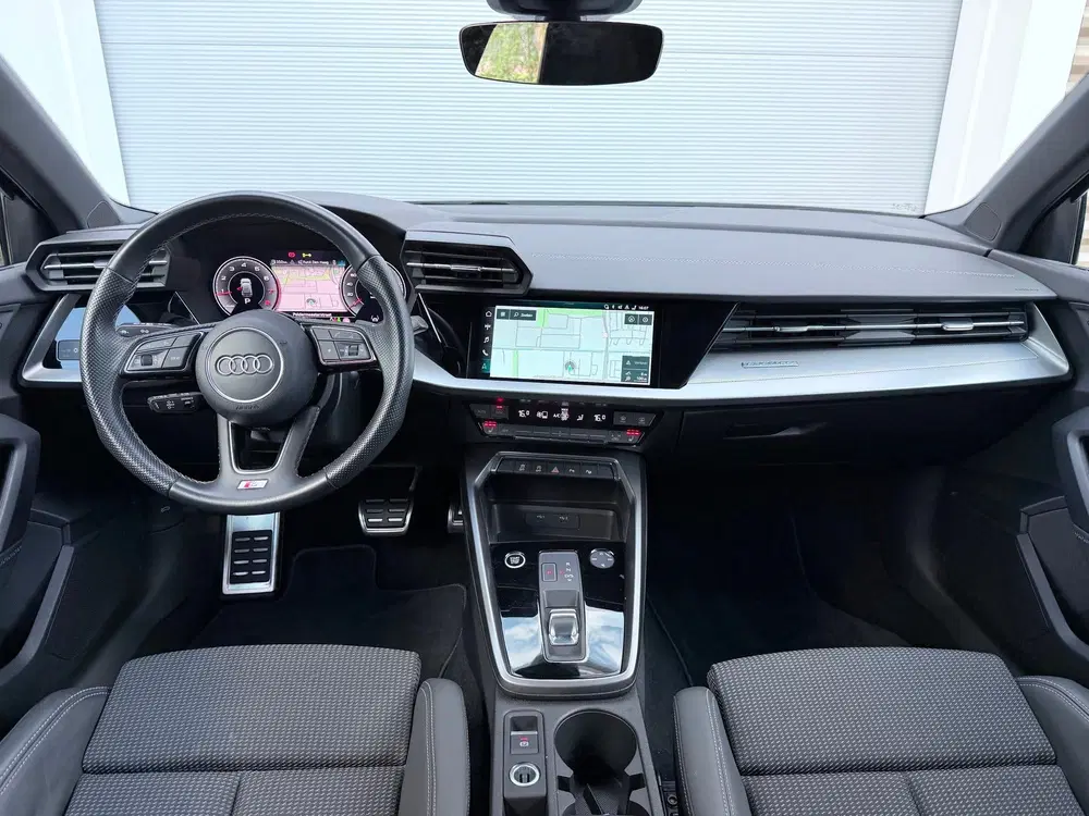 Audi A3 40 TFSI quattro S-Line Camera uit 2022, foto 9