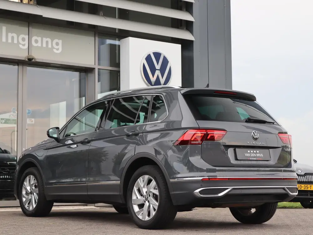 Volkswagen Tiguan 1.4 TSI 245 pk DSG eHybrid Elegance | Pano uit 2022, foto 12