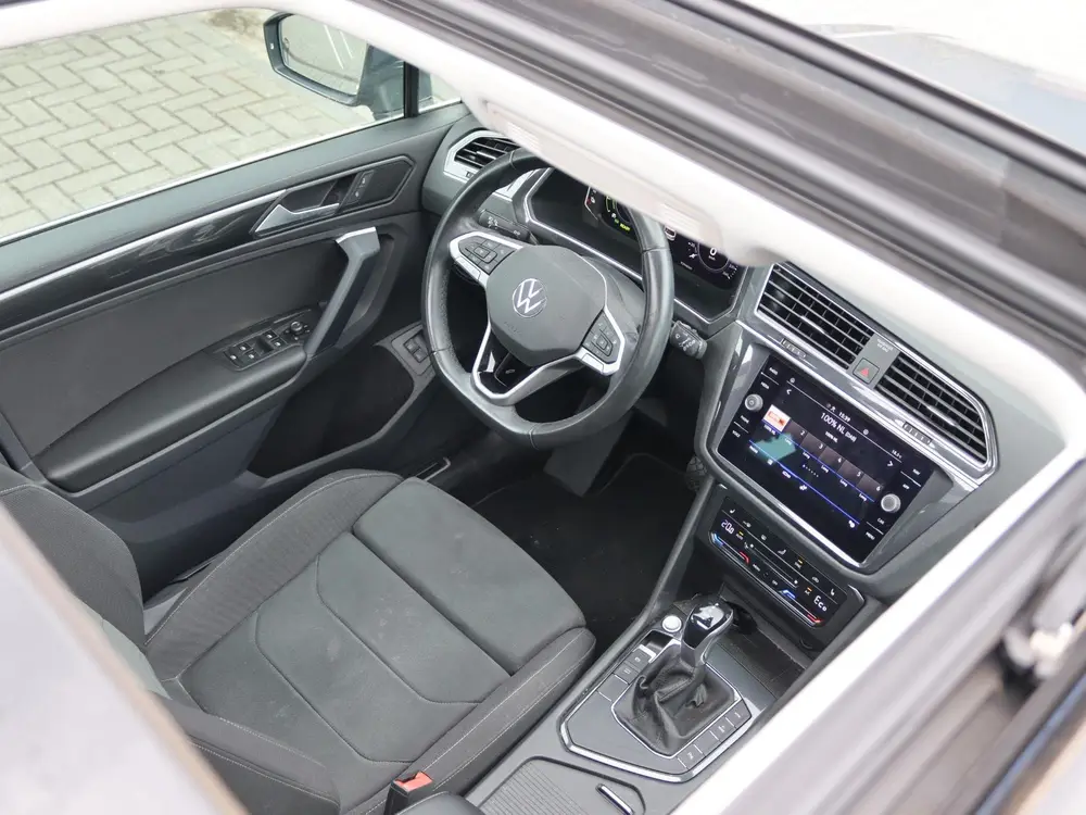 Volkswagen Tiguan 1.4 TSI 245 pk DSG eHybrid Elegance | Pano uit 2022, foto 18
