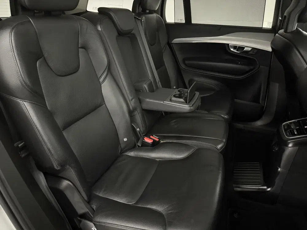 Volvo XC90 2.0 T8 Recharge AWD 7p. uit 2020, foto 20