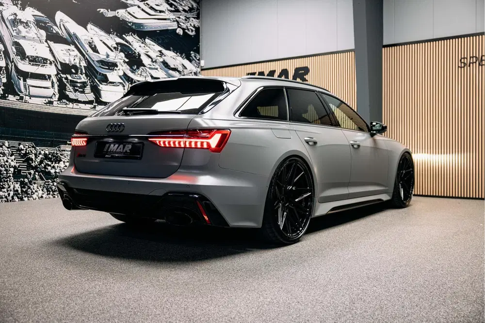 Audi RS6 Avant TFSI quattro uit 2020, foto 12