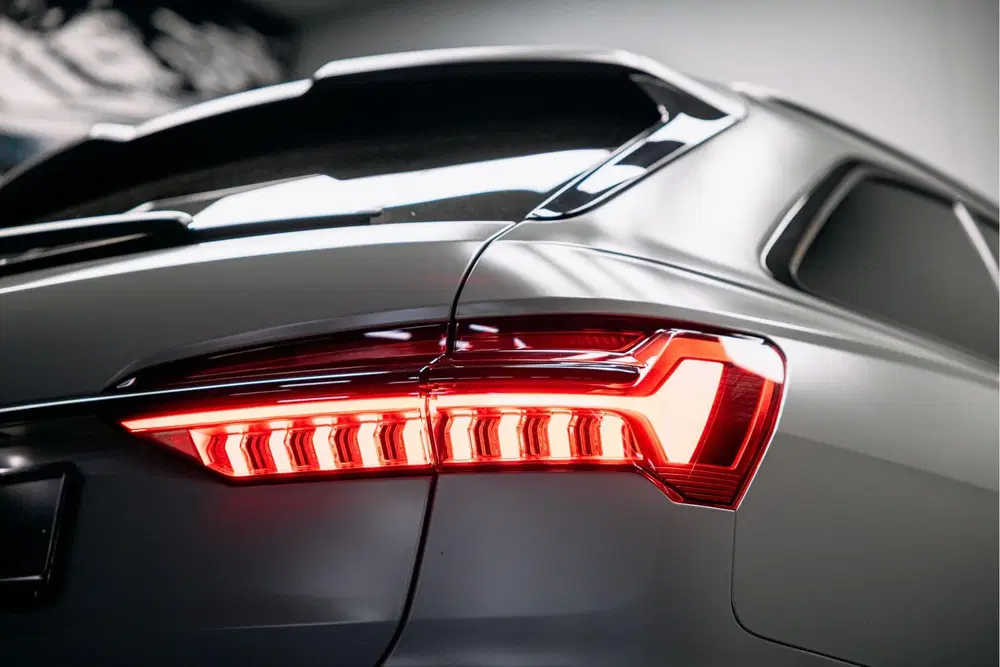 Audi RS6 Avant TFSI quattro uit 2020, foto 14