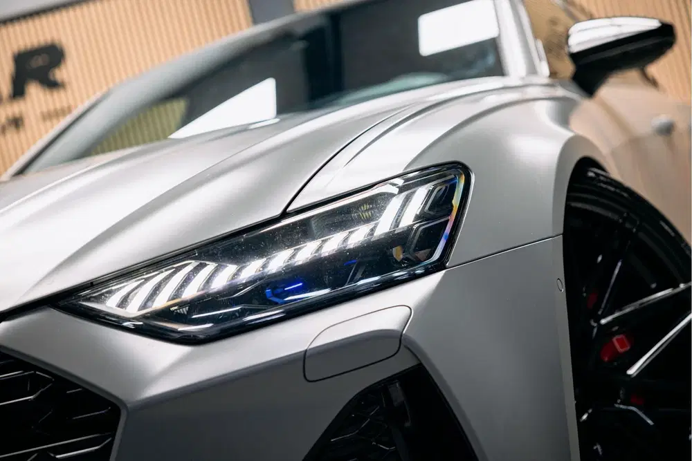 Audi RS6 Avant TFSI quattro uit 2020, foto 2