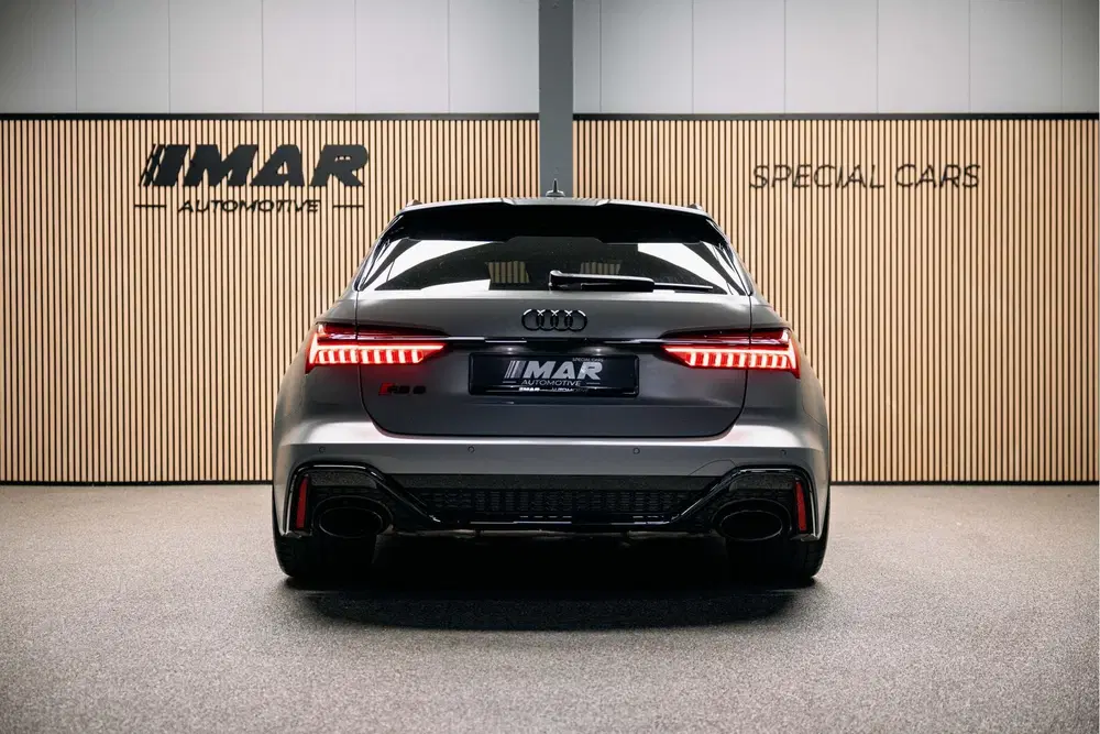 Audi RS6 Avant TFSI quattro uit 2020, foto 9