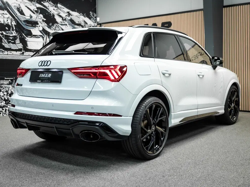 Audi RS Q3 TFSI uit 2022, foto 17