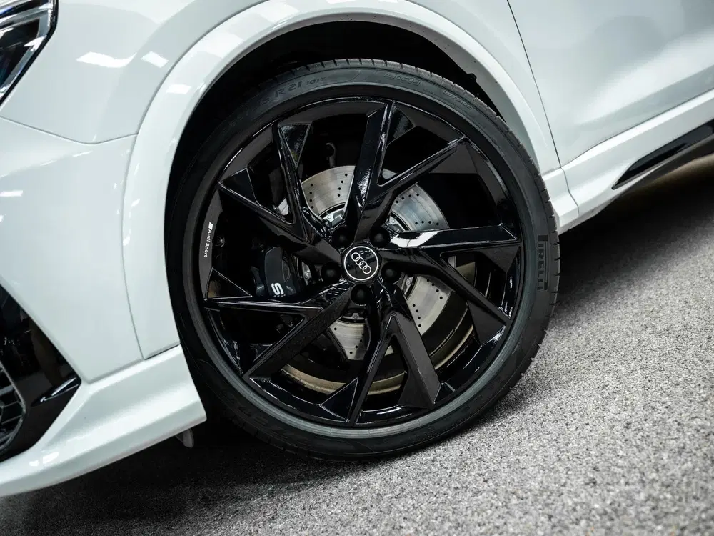 Audi RS Q3 TFSI uit 2022, foto 2