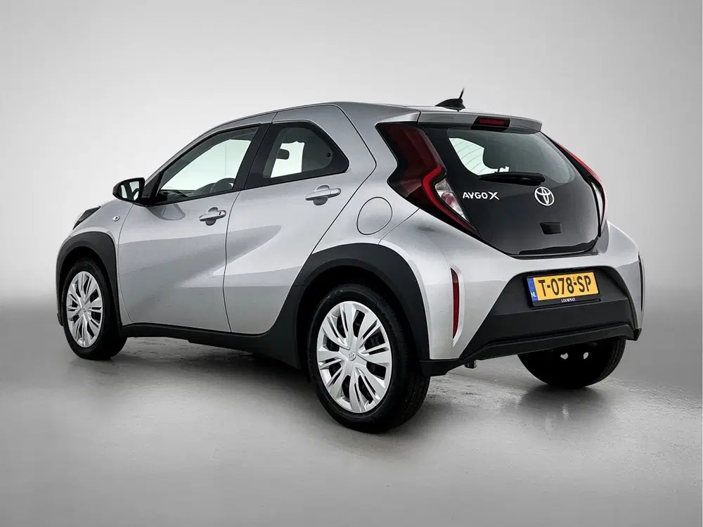 Toyota Aygo X 1.0 VVT-i S-CVT Play uit 2023, foto 16