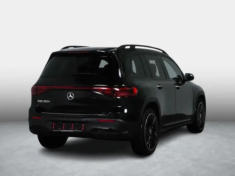 Mercedes-Benz EQB 250+ AMG 7p. 71 kWh uit 2025, foto 2
