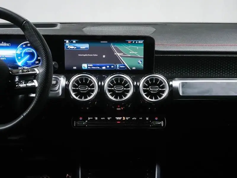 Mercedes-Benz EQB 250+ AMG 7p. 71 kWh uit 2025, foto 6