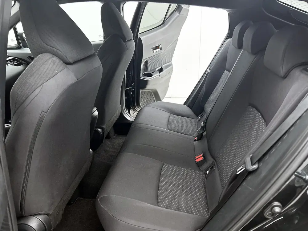 Toyota C-Hr 1.8 Hybrid Dynamic | Navigatie | Climate Control uit 2019, foto 16
