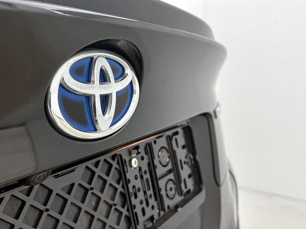 Toyota C-Hr 1.8 Hybrid Dynamic | Navigatie | Climate Control uit 2019, foto 19