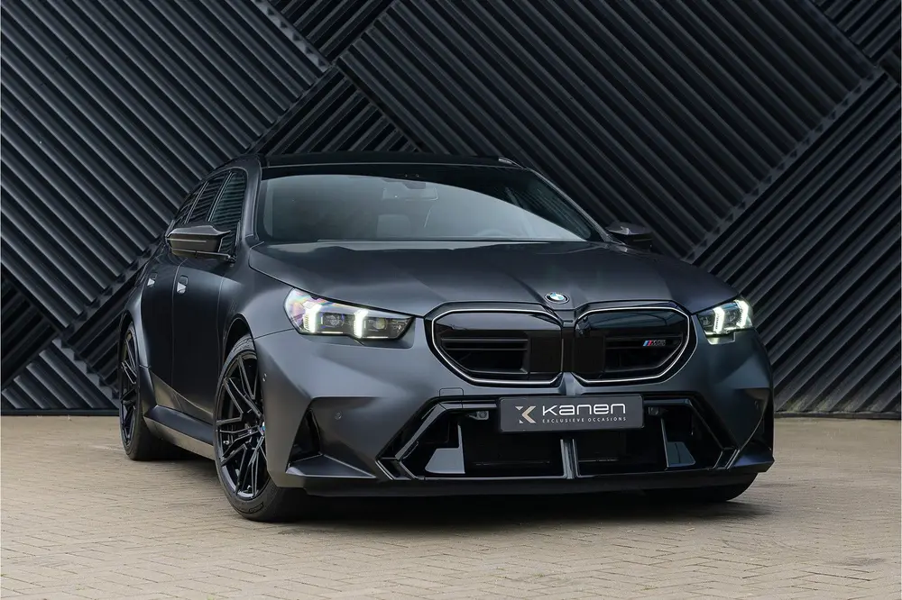 BMW M5 Touring V8 Hybride M Keramisch Frozen Pano uit 2025, foto 4
