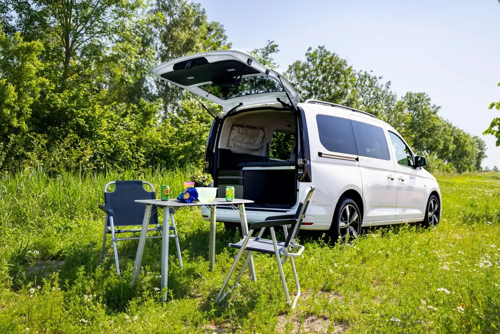 Volkswagen Caddy Maxi 1.5 TSI 115pk DSG California Mini Camp uit 2022, foto 2