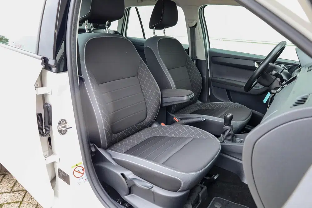 Skoda Fabia 1.0 TSI 95pk Ambition uit 2022, foto 14