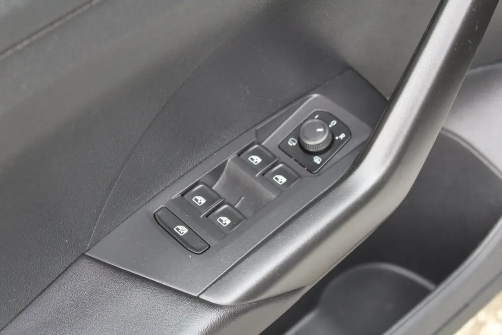 Volkswagen T-Cross 1.0 TSI Life 110PK Automaat | Apple/Andro uit 2022, foto 17