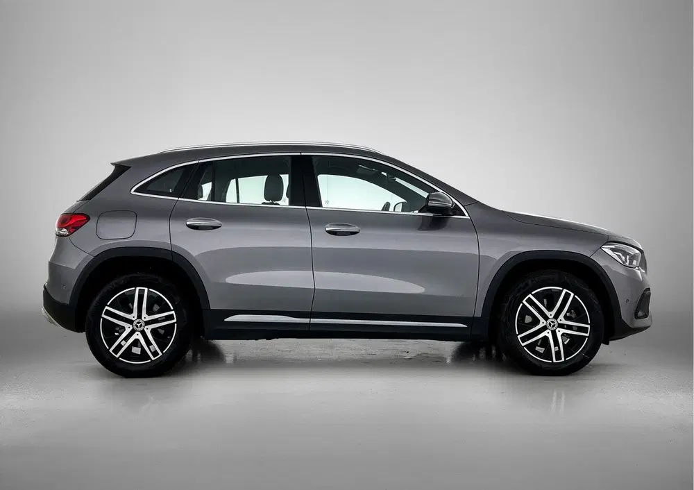 Mercedes-Benz GLA 250 e Progressive Plug-In Hybride uit 2022, foto 12