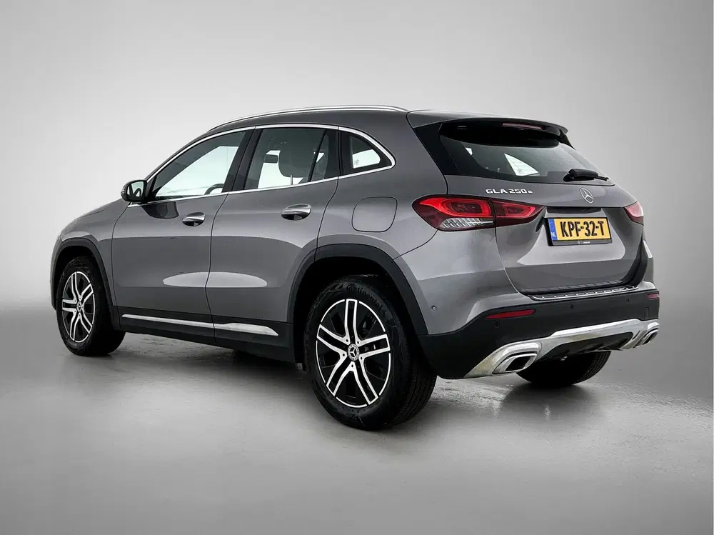 Mercedes-Benz GLA 250 e Progressive Plug-In Hybride uit 2022, foto 14