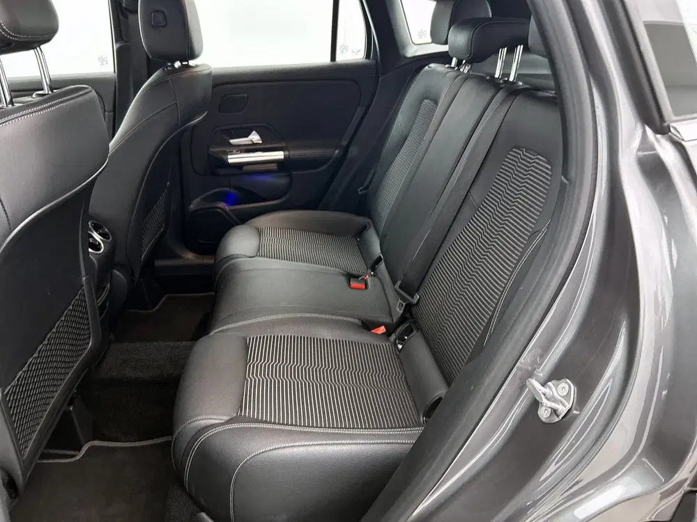 Mercedes-Benz GLA 250 e Progressive Plug-In Hybride uit 2022, foto 17