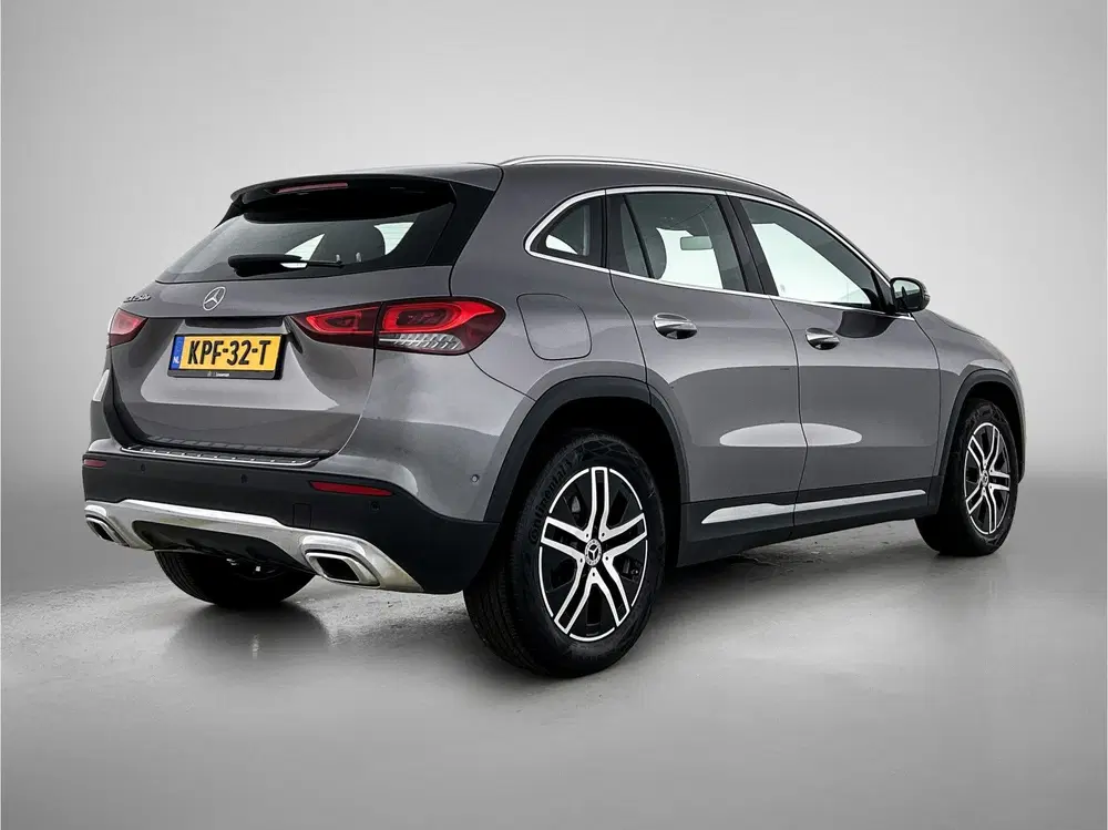 Mercedes-Benz GLA 250 e Progressive Plug-In Hybride uit 2022, foto 2