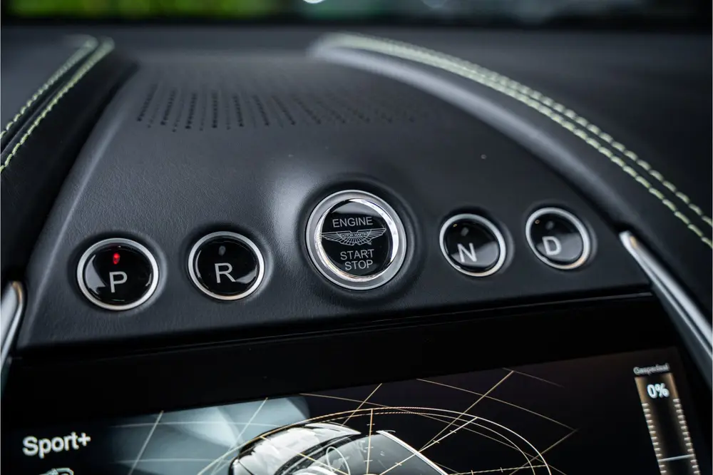 Aston Martin DBX 4.0 V8 707 - BTW Auto | Panorama | Carbon | uit 2022, foto 14