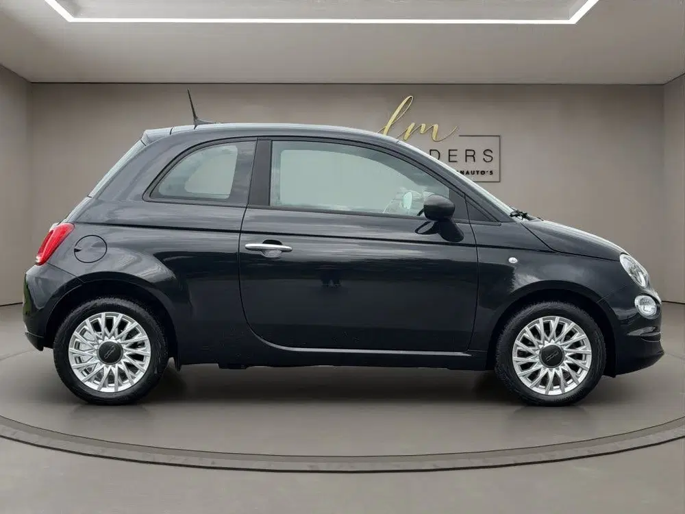 Fiat 500 1.0 Hybrid Club 2023 ZWART uit 2023, foto 2