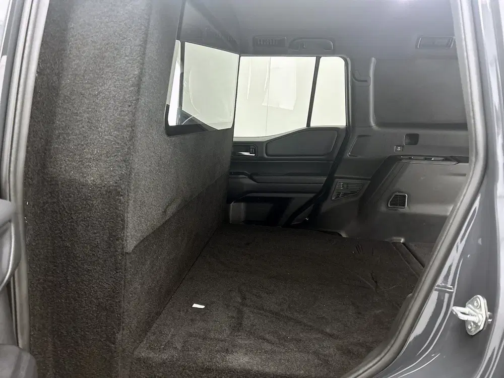 Toyota Land Cruiser 2.8 D-4D Professional limited uit 2024, foto 19