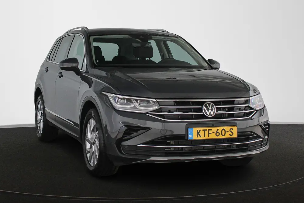 Volkswagen Tiguan 1.5 eHybrid Elegance Trekhaak Stuur-Stoelv uit 2023, foto 2