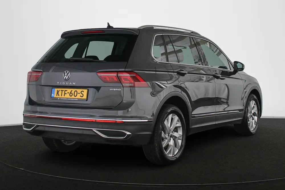 Volkswagen Tiguan 1.5 eHybrid Elegance Trekhaak Stuur-Stoelv uit 2023, foto 3