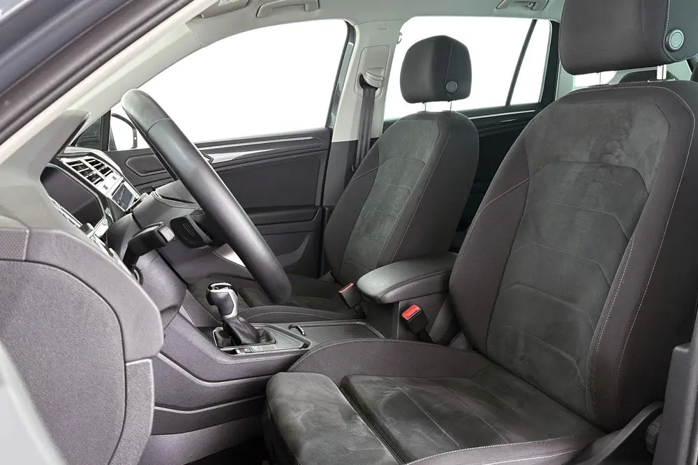 Volkswagen Tiguan 1.5 eHybrid Elegance Trekhaak Stuur-Stoelv uit 2023, foto 6