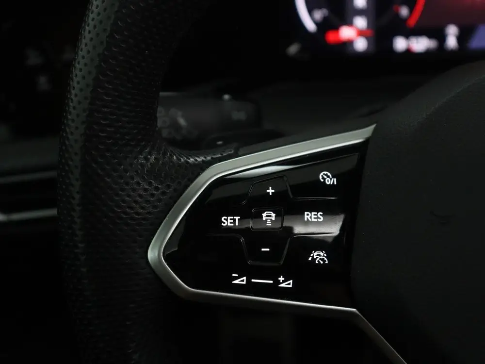 Volkswagen Golf Variant 1.5 ETSI R-Line Business | Panoramad uit 2021, foto 18