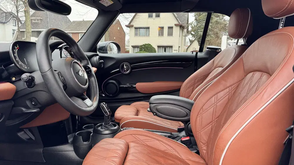 Mini Cabrio 1.5 Cooper Rockingham GT Edition uit 2023, foto 12
