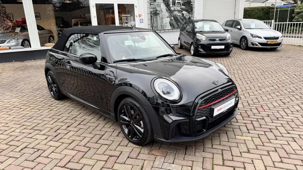 Mini Cabrio 1.5 Cooper Rockingham GT Edition uit 2023, foto 5