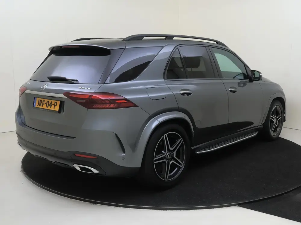 Mercedes-Benz GLE 400 e 4MATIC AMG Line Premium uit 2024, foto 4
