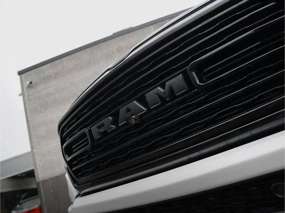 Dodge Ram 1500 5.7 V8 4x4 Crew Cab Limited Night |Adaptive C uit 2022, foto 11