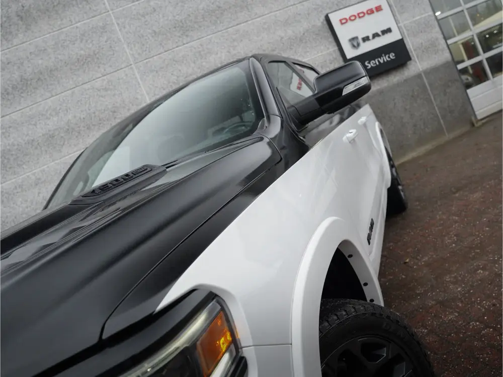 Dodge Ram 1500 5.7 V8 4x4 Crew Cab Limited Night |Adaptive C uit 2022, foto 17