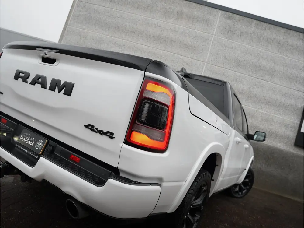 Dodge Ram 1500 5.7 V8 4x4 Crew Cab Limited Night |Adaptive C uit 2022, foto 19