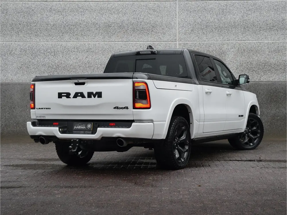 Dodge Ram 1500 5.7 V8 4x4 Crew Cab Limited Night |Adaptive C uit 2022, foto 2