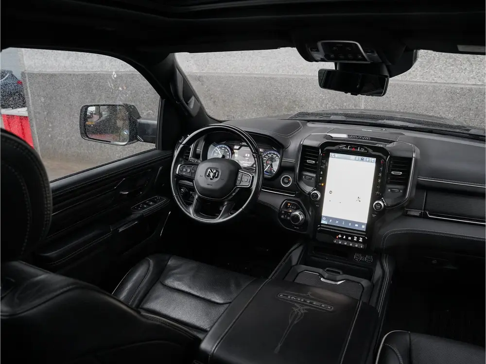 Dodge Ram 1500 5.7 V8 4x4 Crew Cab Limited Night |Adaptive C uit 2022, foto 5