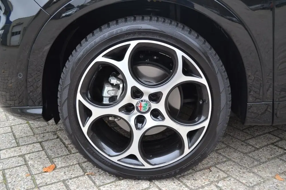 Alfa Romeo Tonale 1.6 JTDm BTW auto uit 2024, foto 9