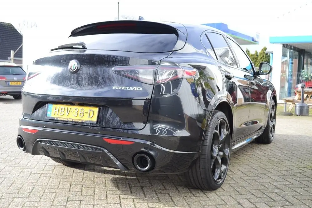 Alfa Romeo Stelvio 2.2 JTD Veloce Q2 My23 (bj 2023) uit 2023, foto 9