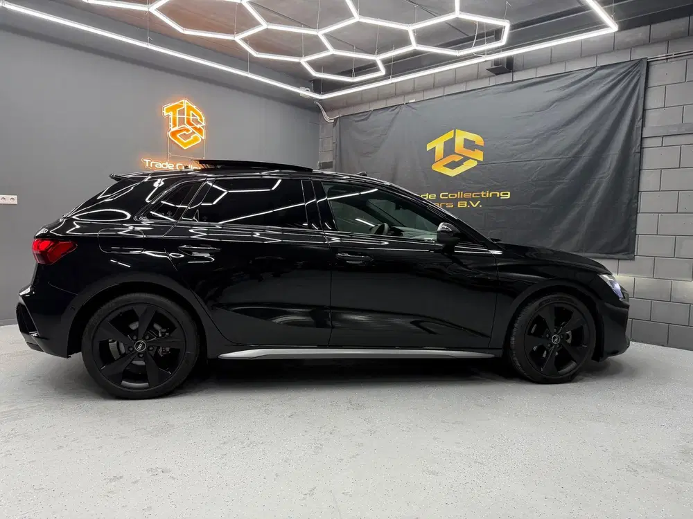 Audi A3 35 TFSI S-Edition-Pano-Keyless-Sonos-Ambi uit 2024, foto 7