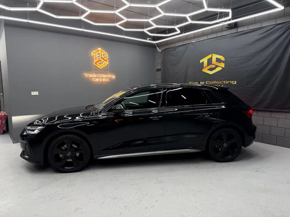 Audi A3 35 TFSI S-Edition-Pano-Keyless-Sonos-Ambi uit 2024, foto 8