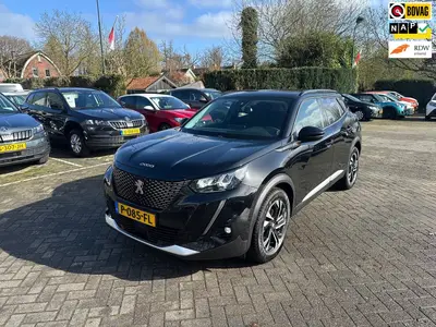 Peugeot 2008 1.2 PureTech Allure Pack uit 2022