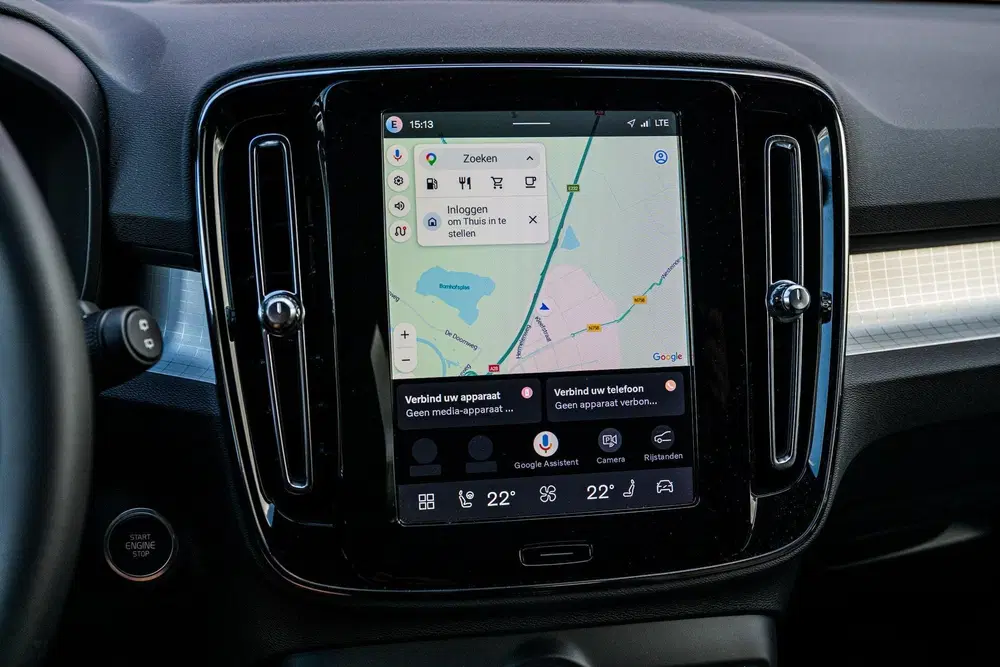 Volvo XC40 2.0 B4 Plus Dark uit 2026, foto 19