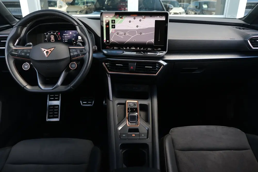 Cupra Leon 1.5 eTSI 150PK DSG Facelift Pano Led uit 2024, foto 11