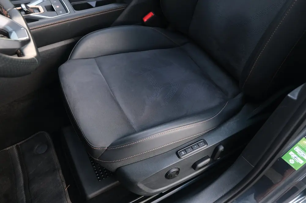 Cupra Leon 1.5 eTSI 150PK DSG Facelift Pano Led uit 2024, foto 5