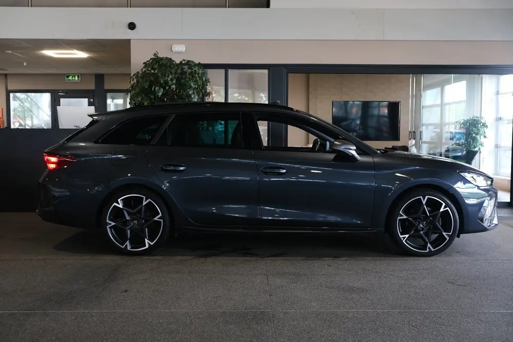 Cupra Leon 1.5 eTSI 150PK DSG Facelift Pano Led uit 2024, foto 7