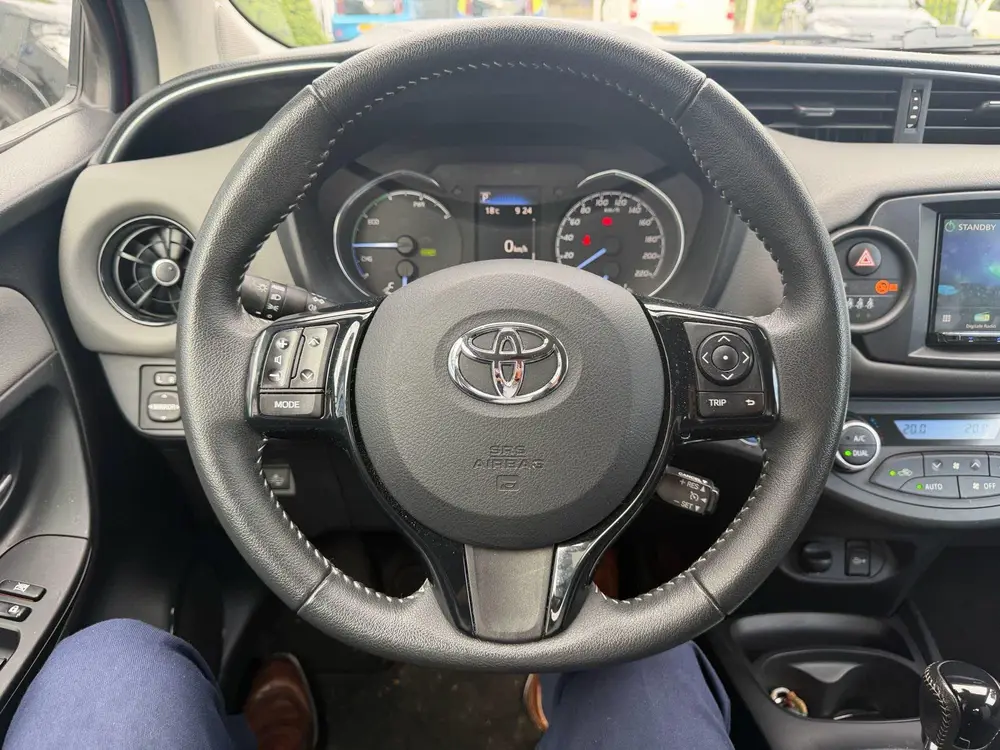 Toyota Yaris 1.5 Hybrid Dynamic 100 PK | Automaat | Cruise C uit 2019, foto 12